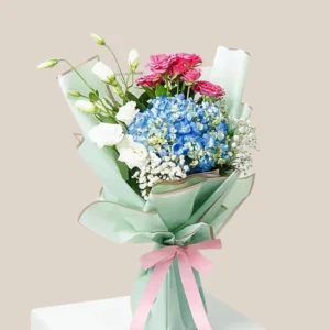 Appealing Roses N Hydrangea Bouquet