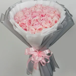 Hand Bouquet of Charismatic Pink Roses